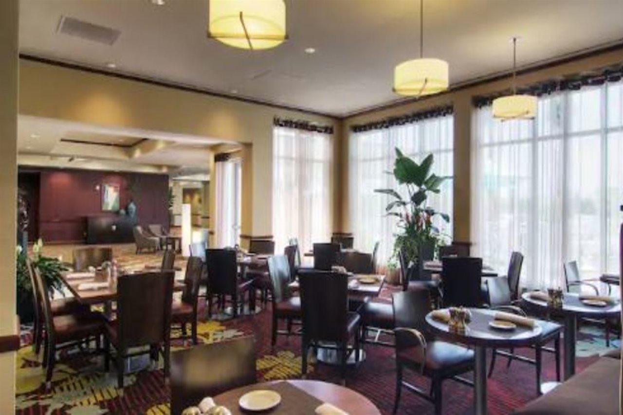 Hilton Garden Inn Houston-Пэрленд Экстерьер фото