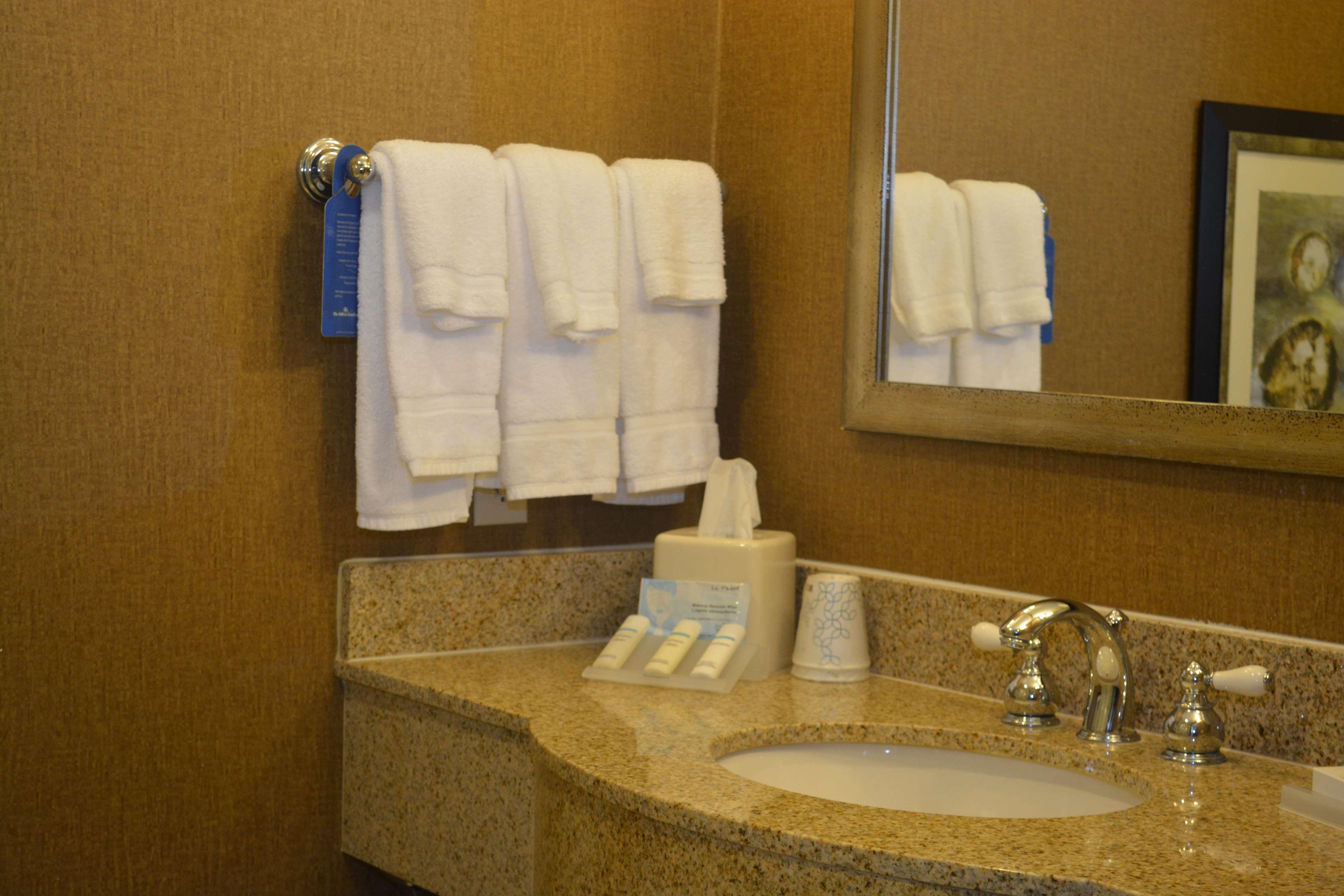 Hilton Garden Inn Houston-Пэрленд Экстерьер фото