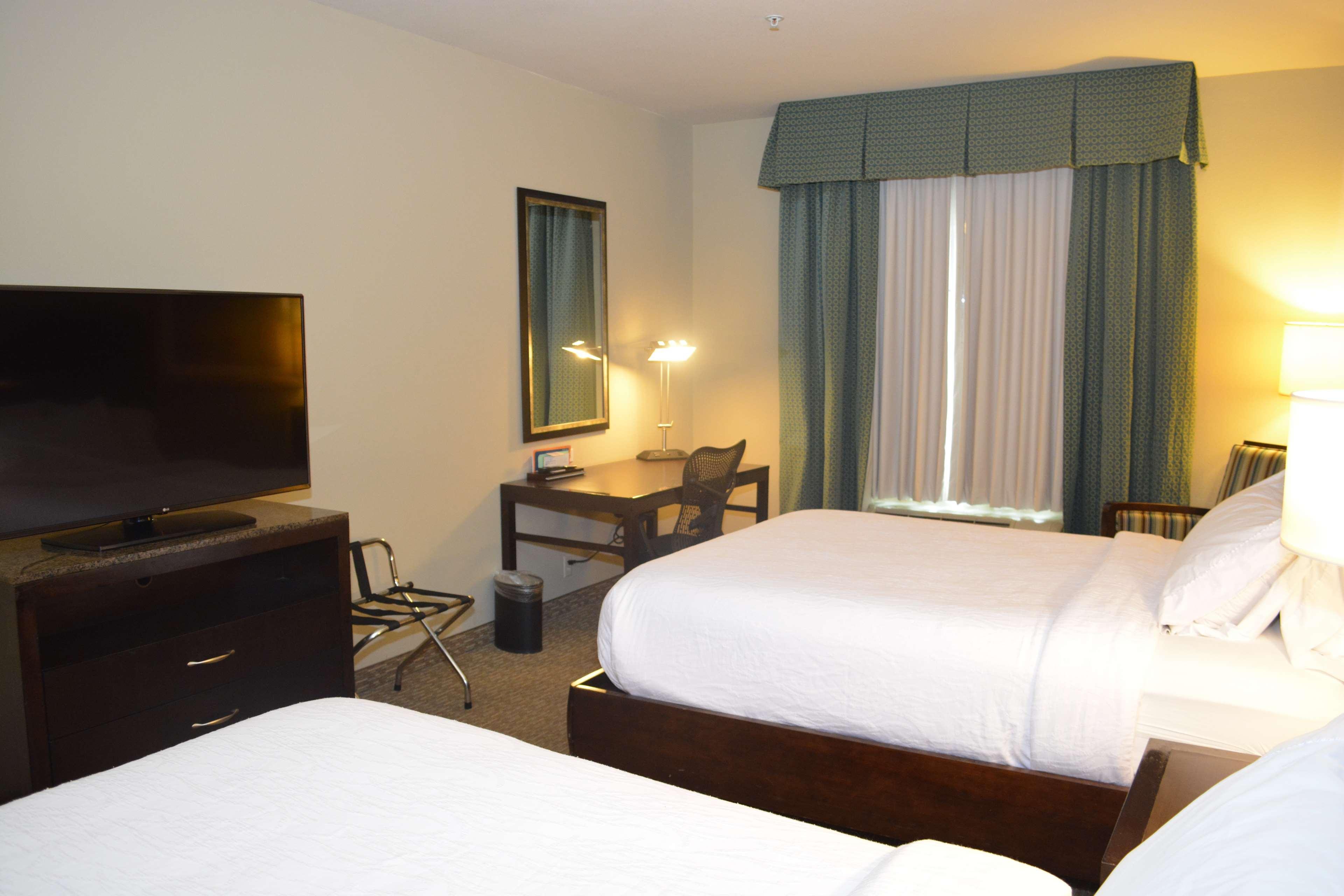 Hilton Garden Inn Houston-Пэрленд Экстерьер фото