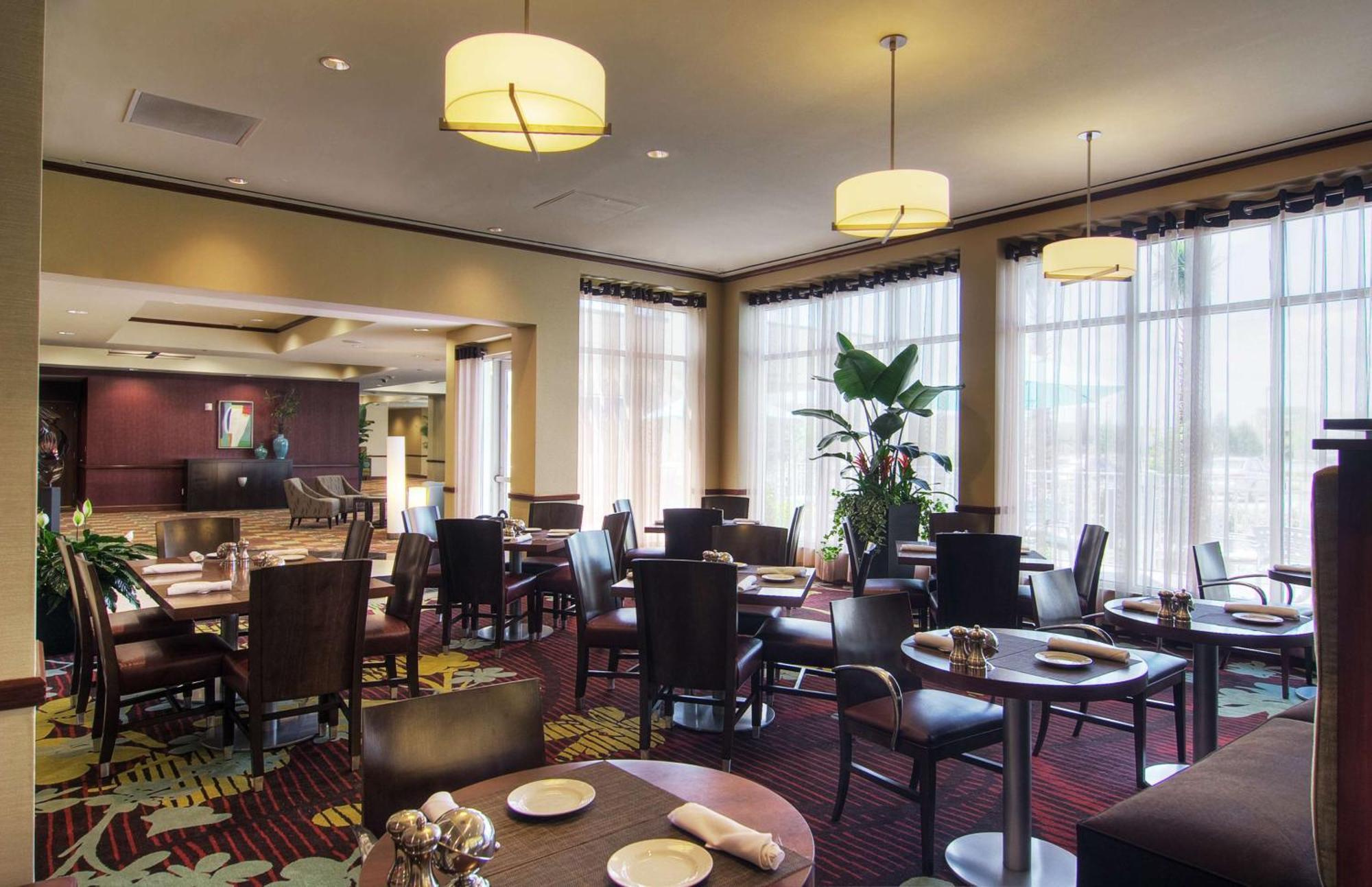 Hilton Garden Inn Houston-Пэрленд Экстерьер фото