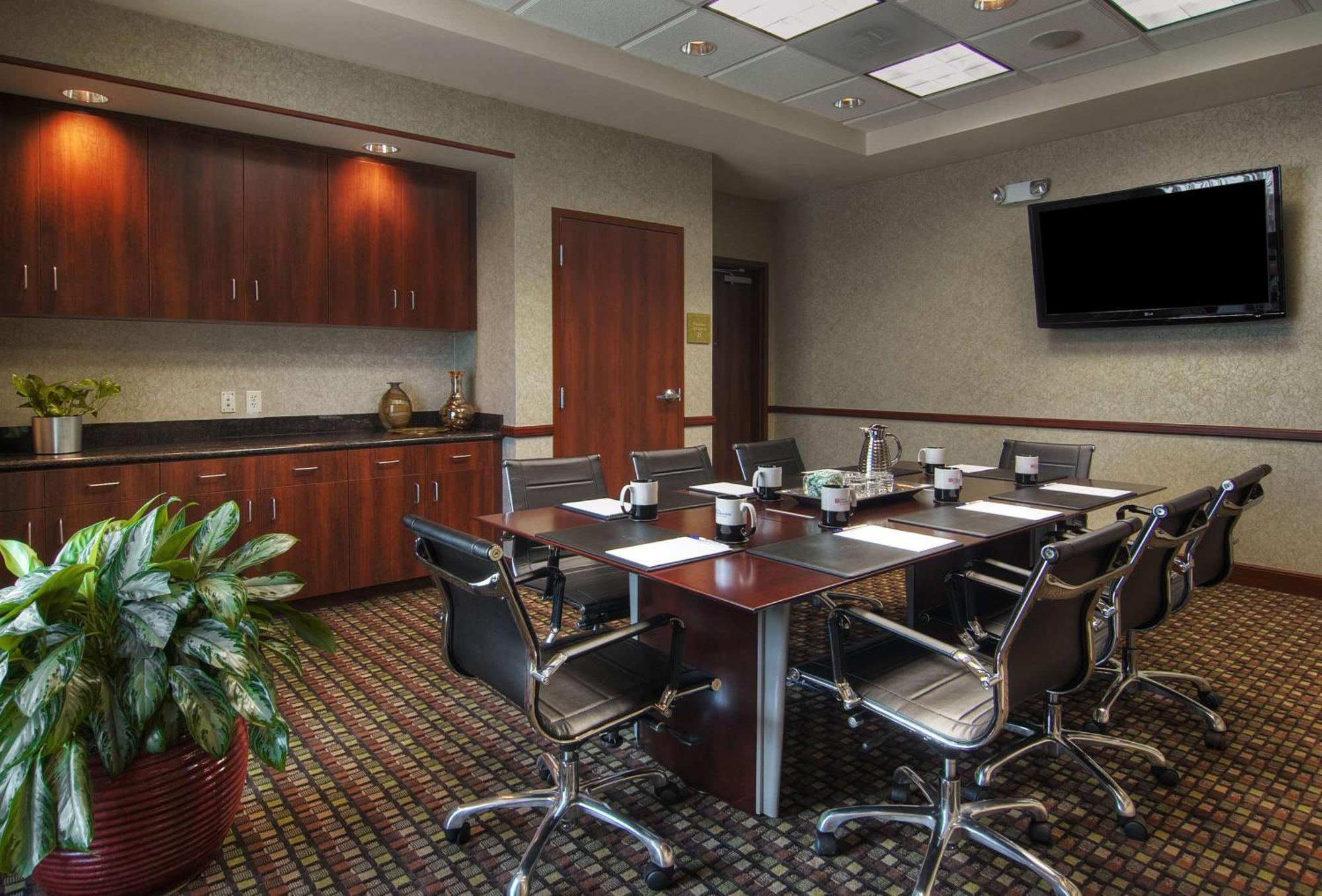 Hilton Garden Inn Houston-Пэрленд Экстерьер фото